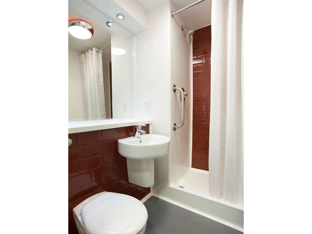 Travelodge Bracknell Central Номер фото